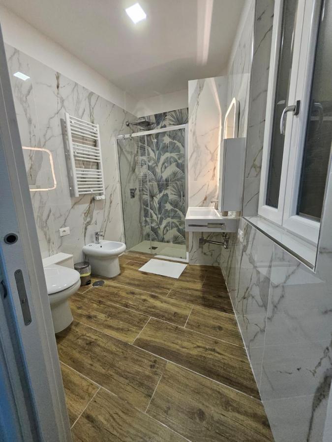 B&B Pietre Preziose Salerno Bagian luar foto