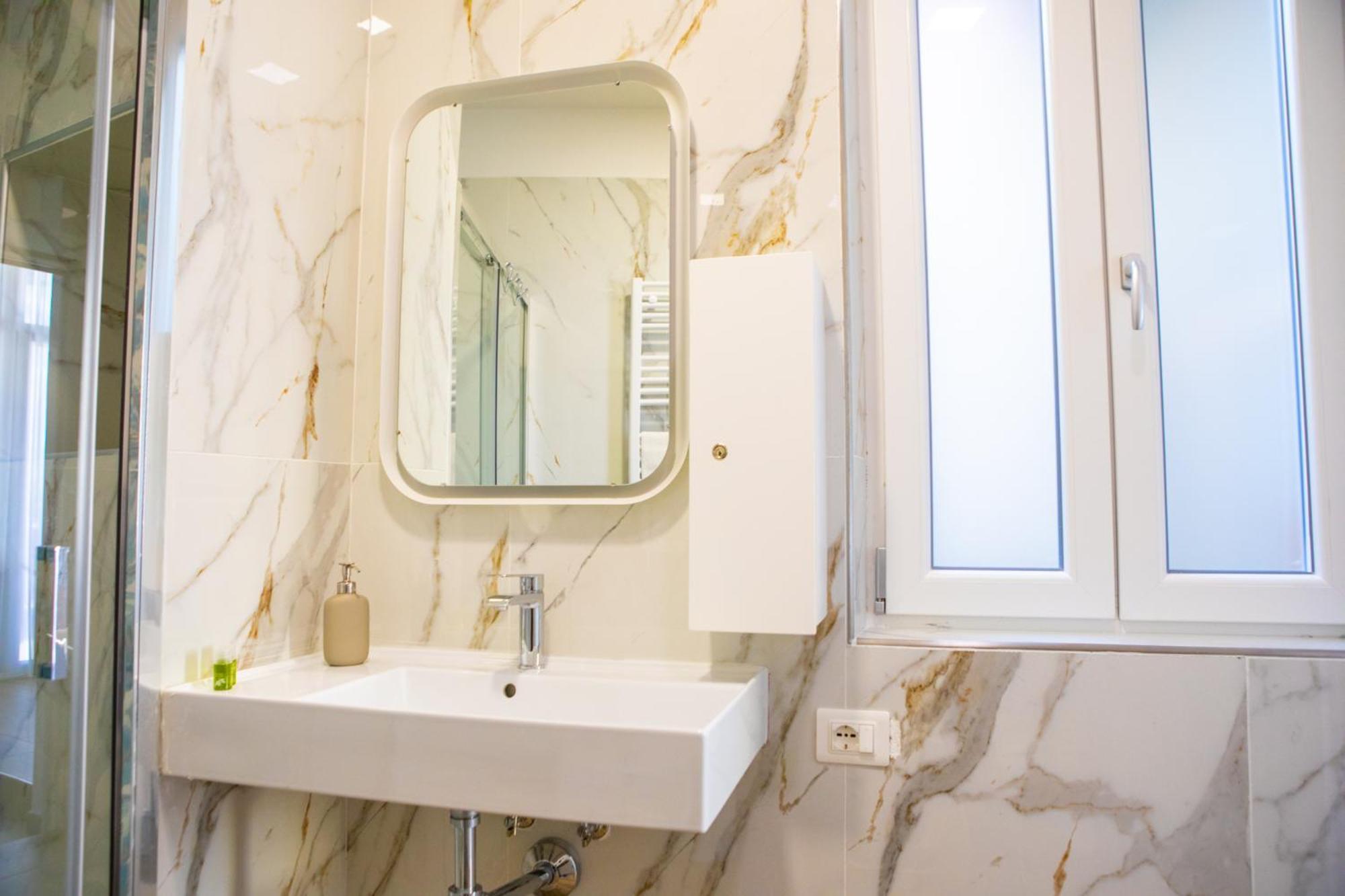 B&B Pietre Preziose Salerno Bagian luar foto