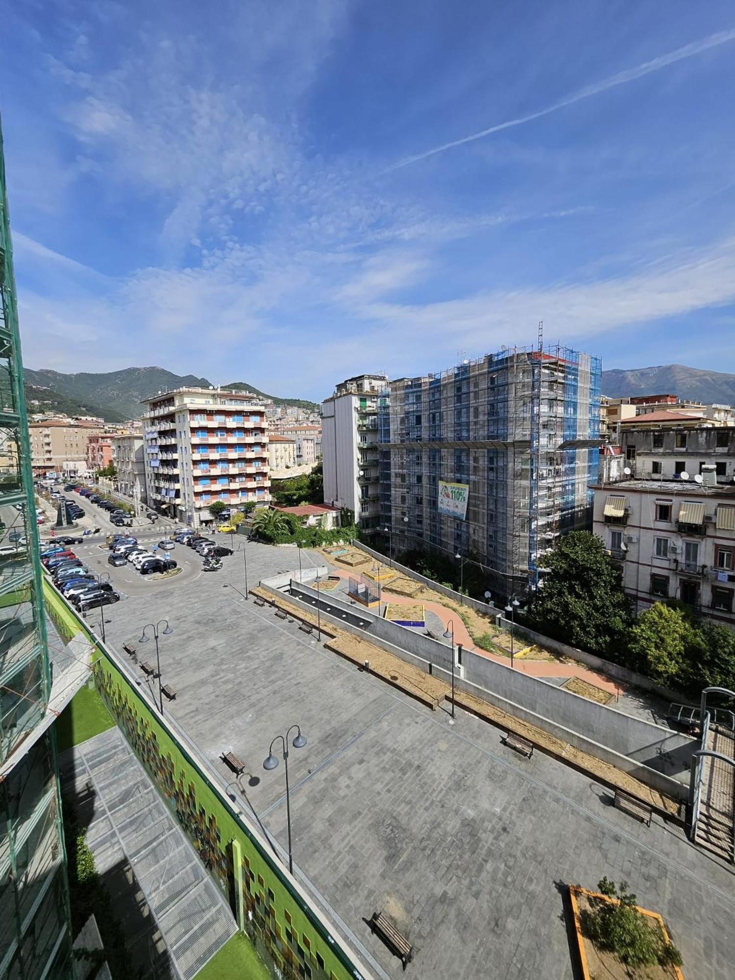 B&B Pietre Preziose Salerno Bagian luar foto